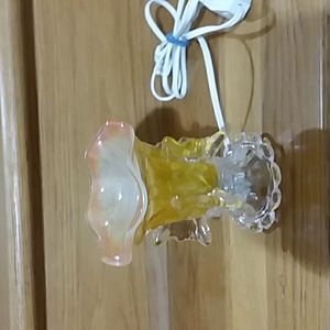 Scented oil light.
